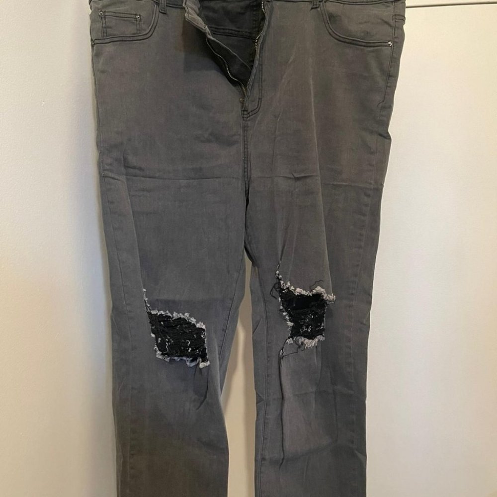 Pretty Little Thing PLT Black Ripped Knee Jeans Skinny UK 26 US 22